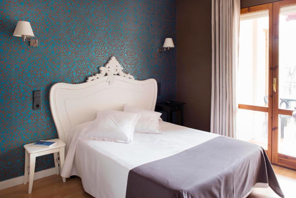 Hospedium Hostal Un Punto Chic Χουέσκα Δωμάτιο φωτογραφία