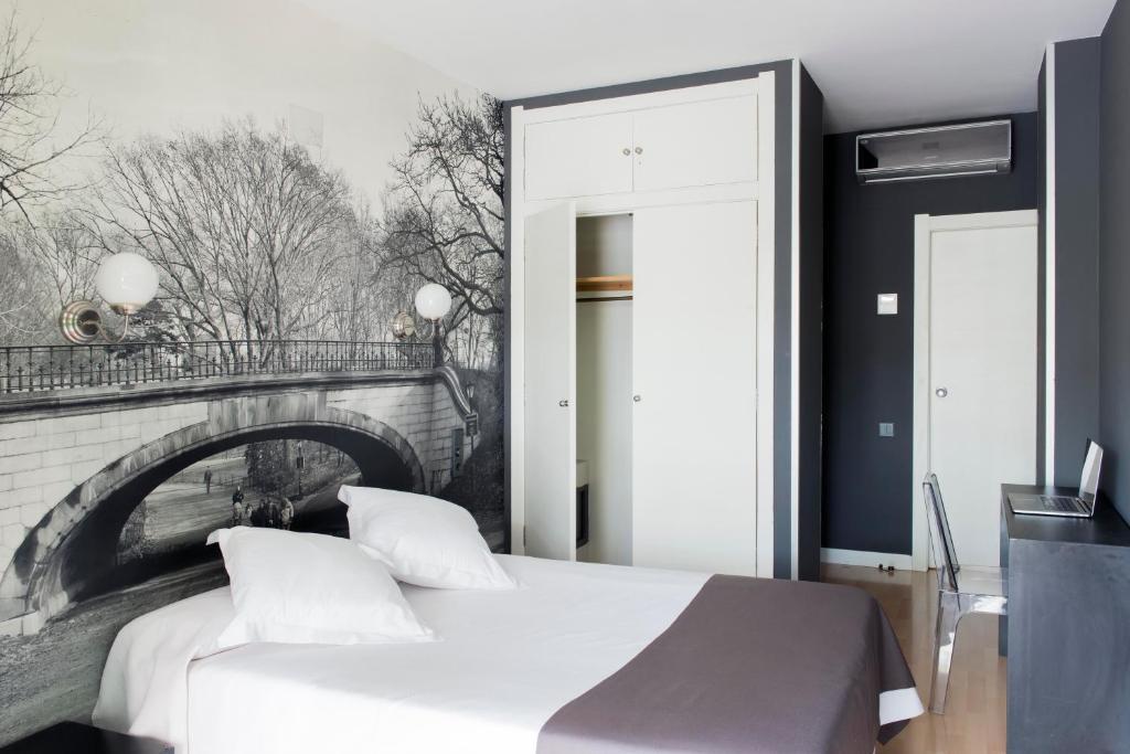 Hospedium Hostal Un Punto Chic Χουέσκα Δωμάτιο φωτογραφία