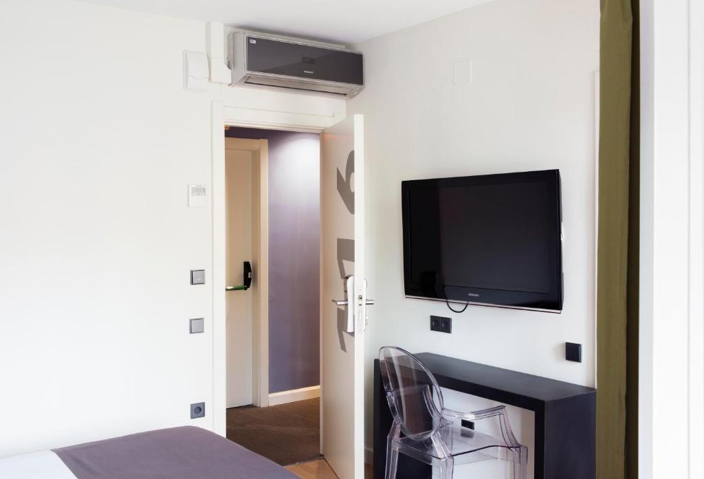 Hospedium Hostal Un Punto Chic Χουέσκα Εξωτερικό φωτογραφία