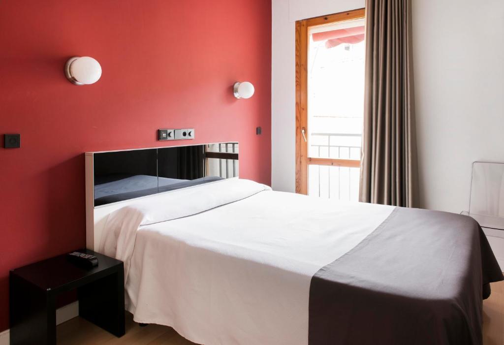 Hospedium Hostal Un Punto Chic Χουέσκα Εξωτερικό φωτογραφία
